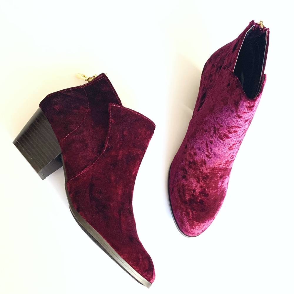 Wine velvet block heel almond toe ankle bootie - Picture 3 of 6